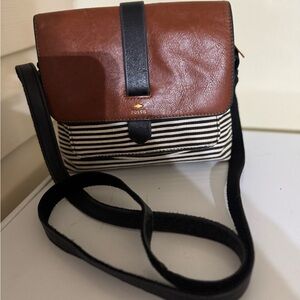 Fossil Tri-Tone Fabric/Leather Crossbody VGUC 😊😊